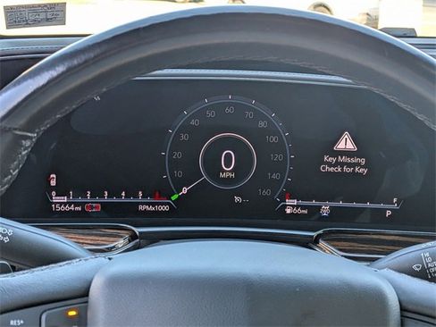 Used 2022 Cadillac Escalade ESV Luxury image 19