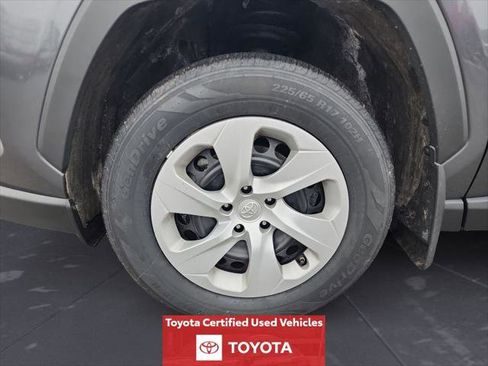 Certified 2023 Toyota RAV4 LE AWD/4WD image 16