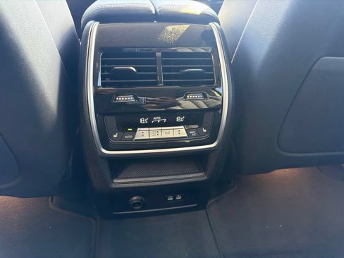 Used 2026 BMW X7 xDrive40i w/ Premium Package AWD/4WD image 21