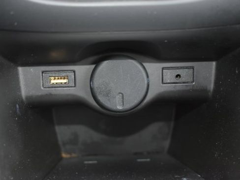 Used 2017 Buick Cascada Premium image 29