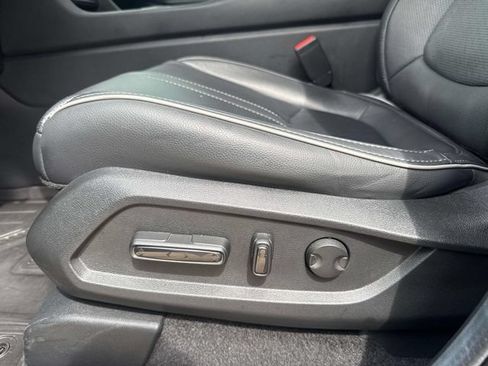 Certified 2025 Honda Pilot Elite image 8