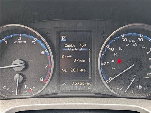 Used 2018 Toyota RAV4 LE w/ All Weather Liner Package AWD/4WD image 10