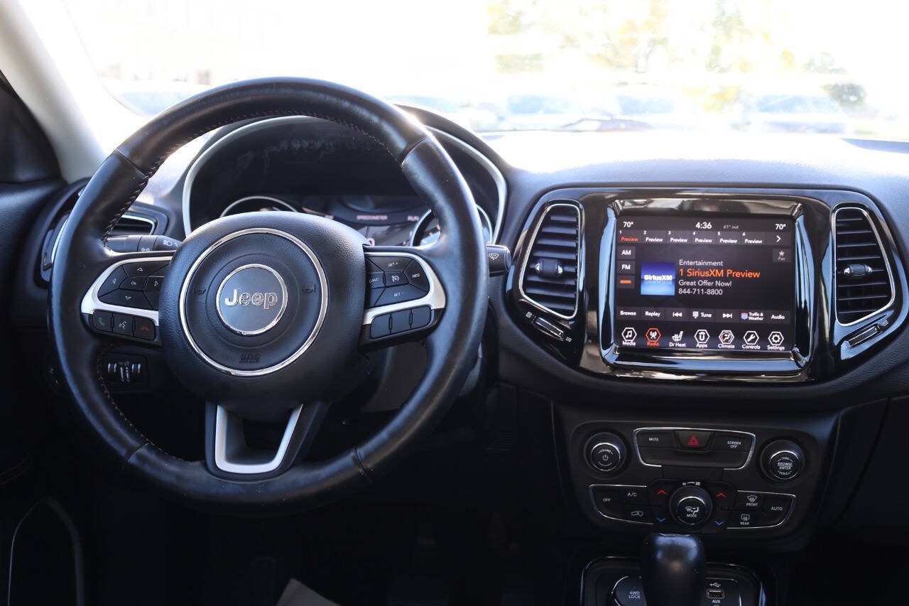 Used 2018 Jeep Compass Limited AWD/4WD image 23