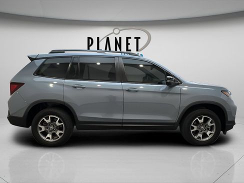 Certified 2023 Honda Passport TrailSport image 3