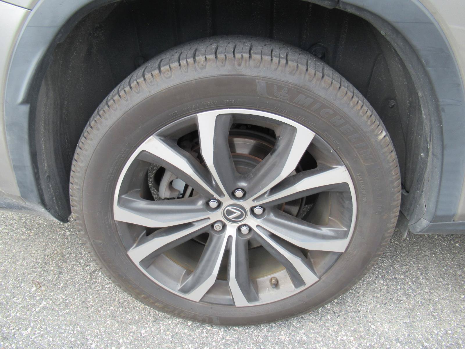 Used 2019 Lexus RX 350L FWD image 5