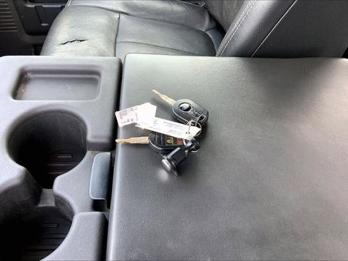 Used 2015 Ford F250 Lariat w/ Chrome Package image 14