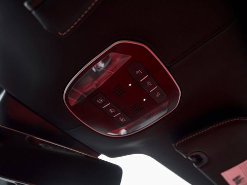 Used 2020 Ferrari GTC4Lusso T RWD image 82