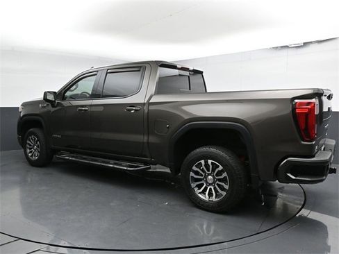 Used 2020 GMC Sierra 1500 AT4 w/ AT4 Premium Package image 3