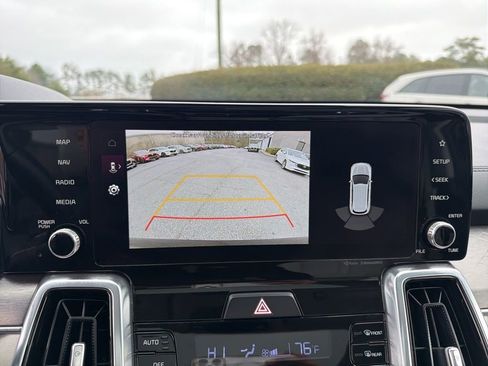 Used 2023 Kia Sorento SX image 18