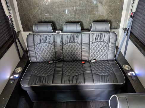 Used 2017 Mercedes-Benz Sprinter 2500 image 44