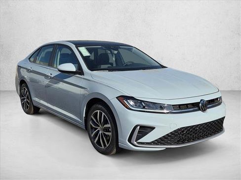 New 2026 Volkswagen Jetta SE FWD image 7