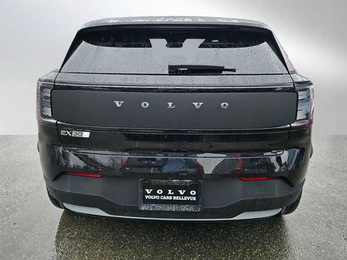 New 2026 Volvo EX30 Cross Country Ultra image 4
