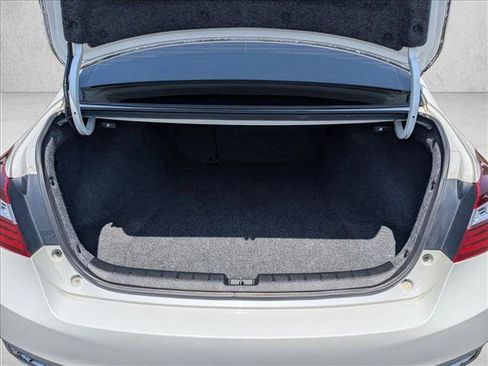 Used 2017 Honda Accord Sport image 6