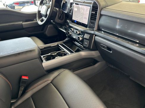 New 2026 Ford F250 Lariat w/ Black Appearance Package image 17