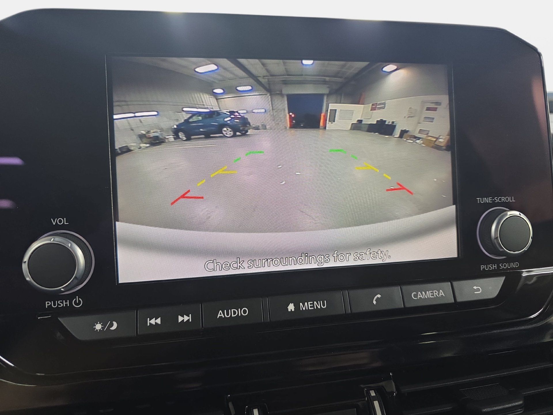 Used 2025 Nissan Pathfinder SV AWD/4WD image 23