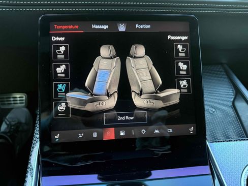 Used 2025 Cadillac Escalade V w/ LPO, ONYX Package image 72