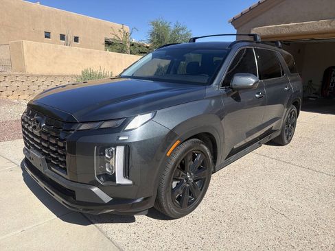 Used 2023 Hyundai Palisade XRT FWD image 2