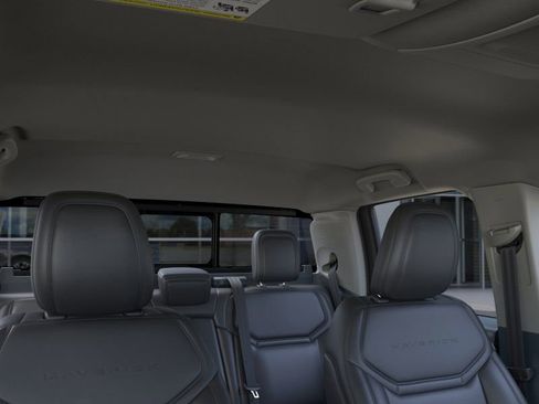 New 2025 Ford Maverick Lariat w/ Black Appearance Package image 45