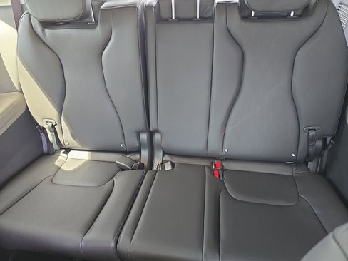 New 2026 Kia Carnival SX FWD image 18