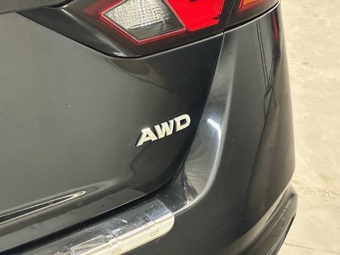Used 2021 Nissan Altima 2.5 SV w/ SV Premium Package AWD/4WD image 17