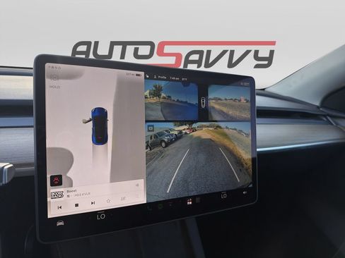 Used 2025 Tesla Model Y Long Range RWD image 14
