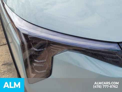 Used 2025 Kia K4 EX image 17