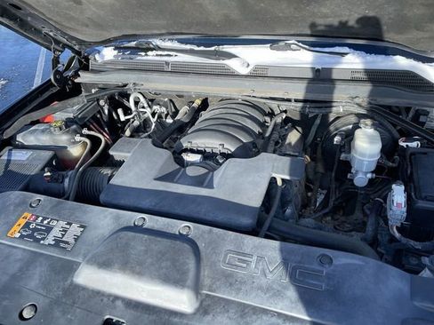 Used 2019 GMC Yukon Denali image 32