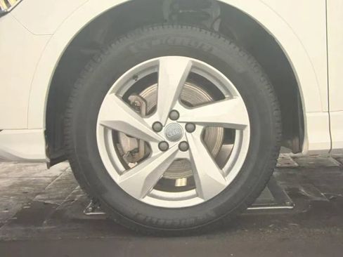 Used 2020 Audi Q3 2.0T Premium Plus image 17