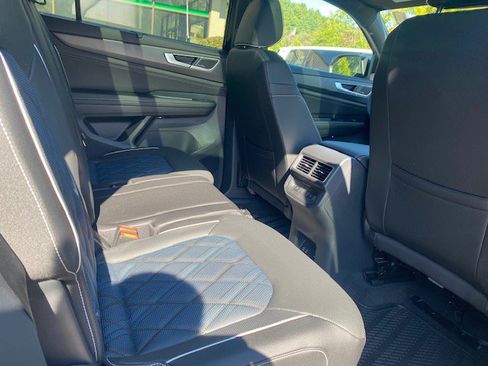New 2026 Volkswagen Atlas Cross Sport SEL Premium R-Line image 13