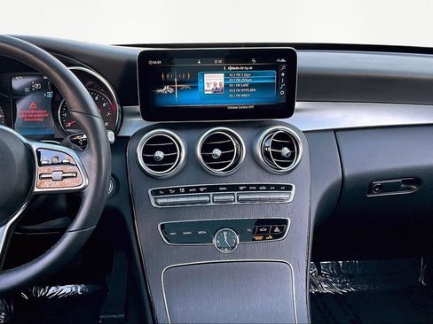 Used 2019 Mercedes-Benz C 300 4MATIC Sedan image 9