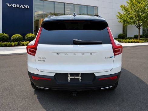 Used 2019 Volvo XC40 T5 R-Design AWD/4WD image 6