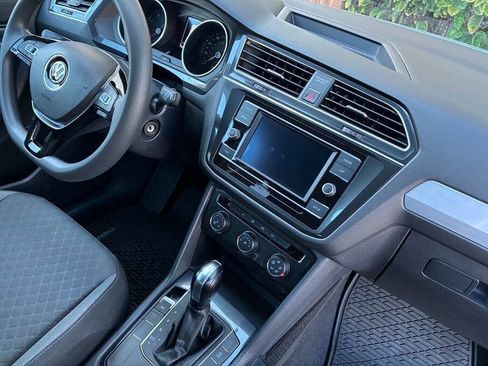 Used 2018 Volkswagen Tiguan S FWD image 25