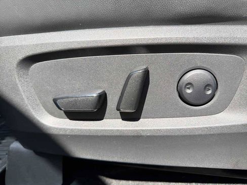 Used 2022 Nissan Pathfinder SL image 19