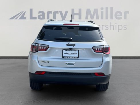 New 2026 Jeep Compass Latitude image 4