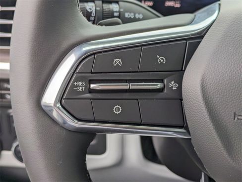 New 2025 Chevrolet Suburban Premier image 43