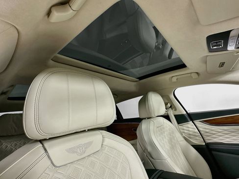 Certified 2024 Bentley Flying Spur Azure AWD/4WD image 22