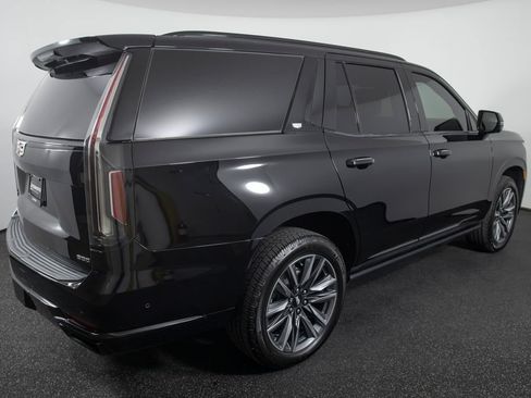 Used 2022 Cadillac Escalade Sport Platinum w/ Heavy-Duty Trailer Package AWD/4WD image 17
