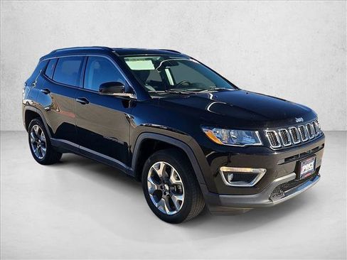 Used 2020 Jeep Compass Limited image 3