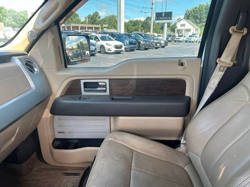 Used 2014 Ford F150 Lariat w/ Equipment Group 502A Luxury AWD/4WD image 14