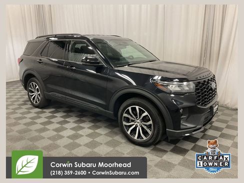 Used 2025 Ford Explorer ST-Line AWD/4WD image 1