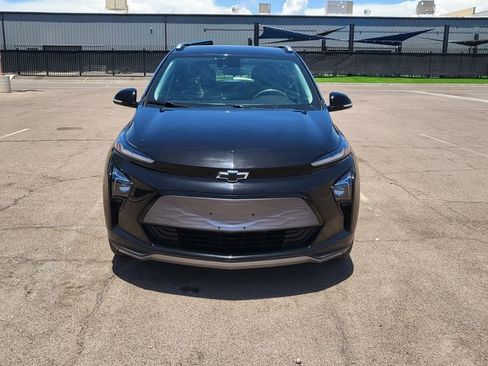 Used 2023 Chevrolet Bolt EUV LT w/ Driver Confidence Package FWD image 3