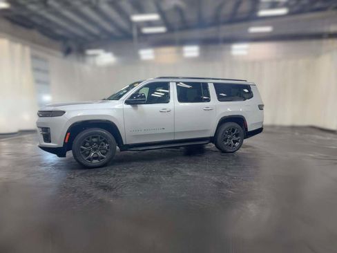 New 2026 Jeep Grand Wagoneer L Limited image 5