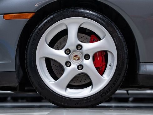 Used 2004 Porsche 911 Carrera 4S AWD/4WD image 12
