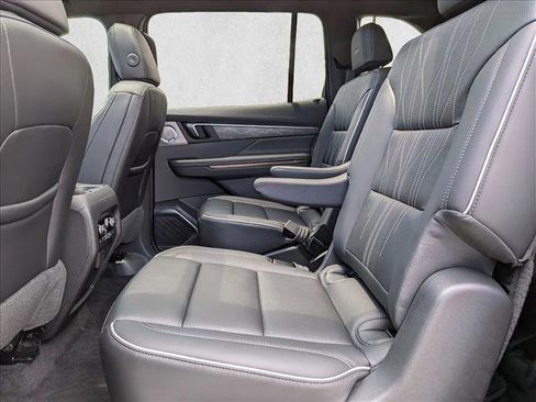 Used 2026 Buick Enclave Avenir w/ Super Cruise Package FWD image 20
