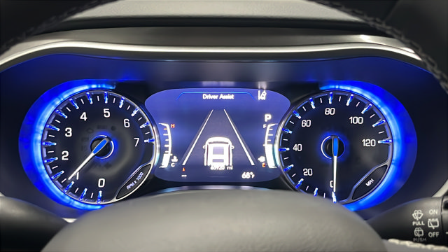 Used 2024 Chrysler Pacifica Touring-L FWD image 16