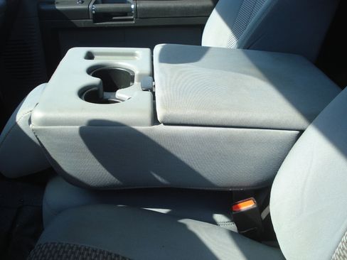 Used 2016 Ford F250 XL w/ Power Equipment Group image 29