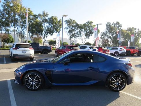 Certified 2024 Toyota GR86 image 9