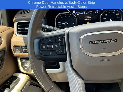 Used 2021 GMC Yukon Denali w/ Denali Premium Package AWD/4WD image 14