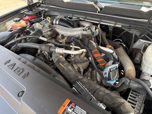 Used 2013 Chevrolet Silverado 2500 LT w/ Interior Plus Package image 39