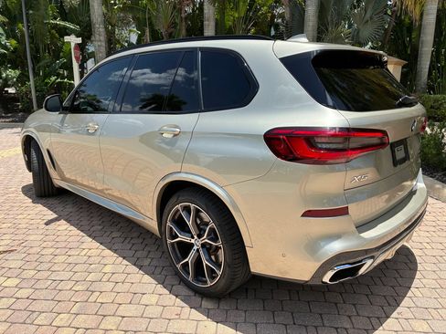 Used 2019 BMW X5 xDrive50i w/ M Sport Package AWD/4WD image 3